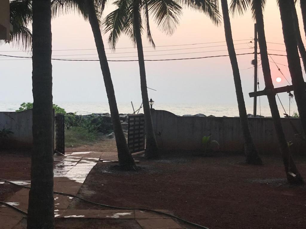 Kizhunna Rock Beach House Kannur Ngoại thất bức ảnh